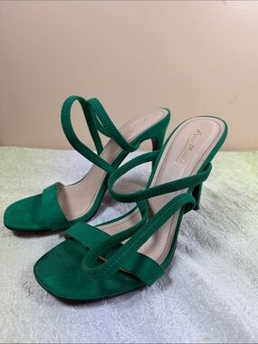 women heel shoes